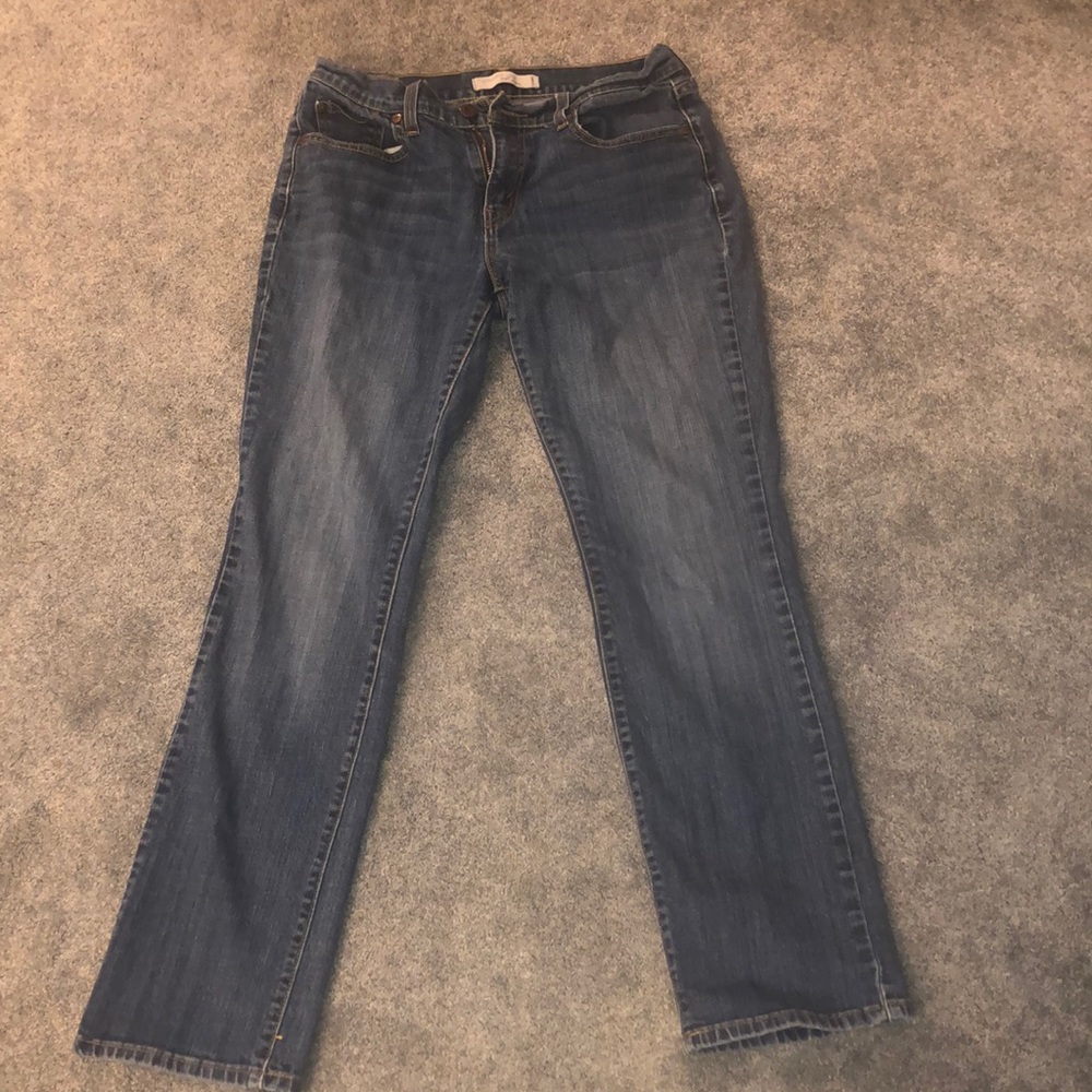Levi’s Straight Leg Jeans